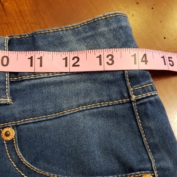 AEROPOSTLE High Waisted Shorty Denim Shorts 6 EUC - Picture 5 of 11